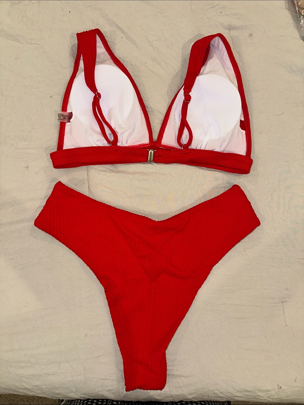 SHEIN Red V-Front Ribbed Bikini Set - Picture 2 of 2